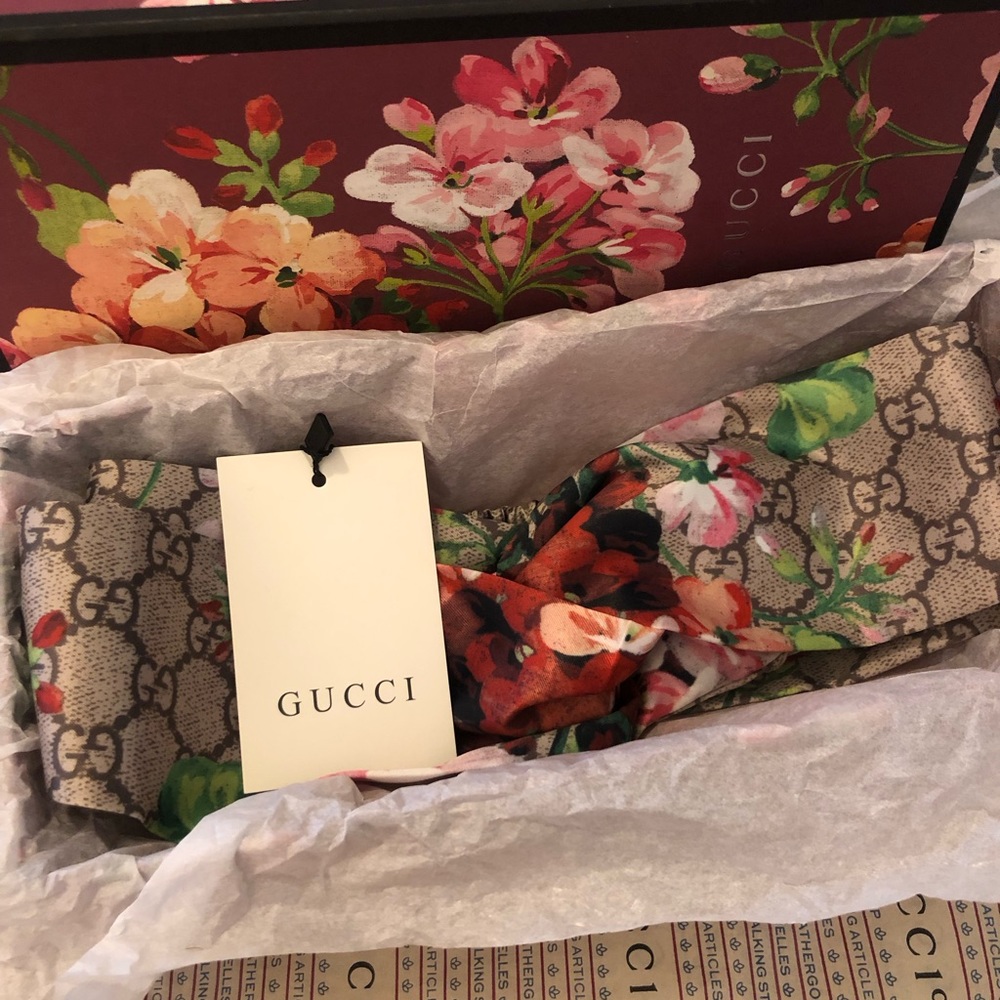 Gucci - Picture 15 of 16